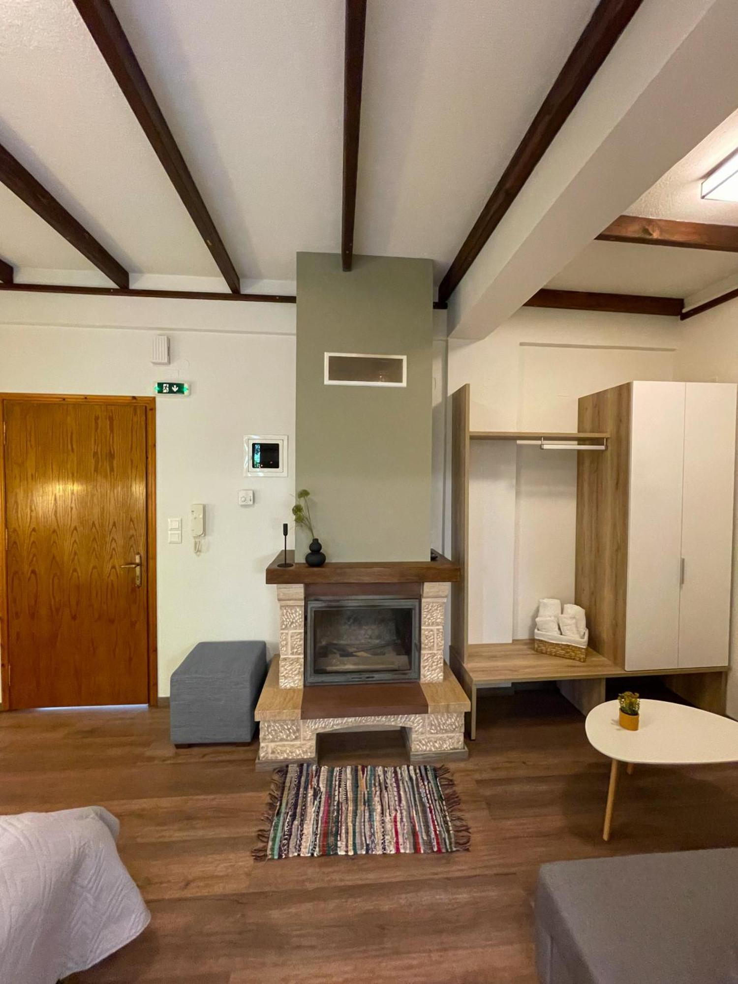 Appartement Giataki à Eláti Extérieur photo